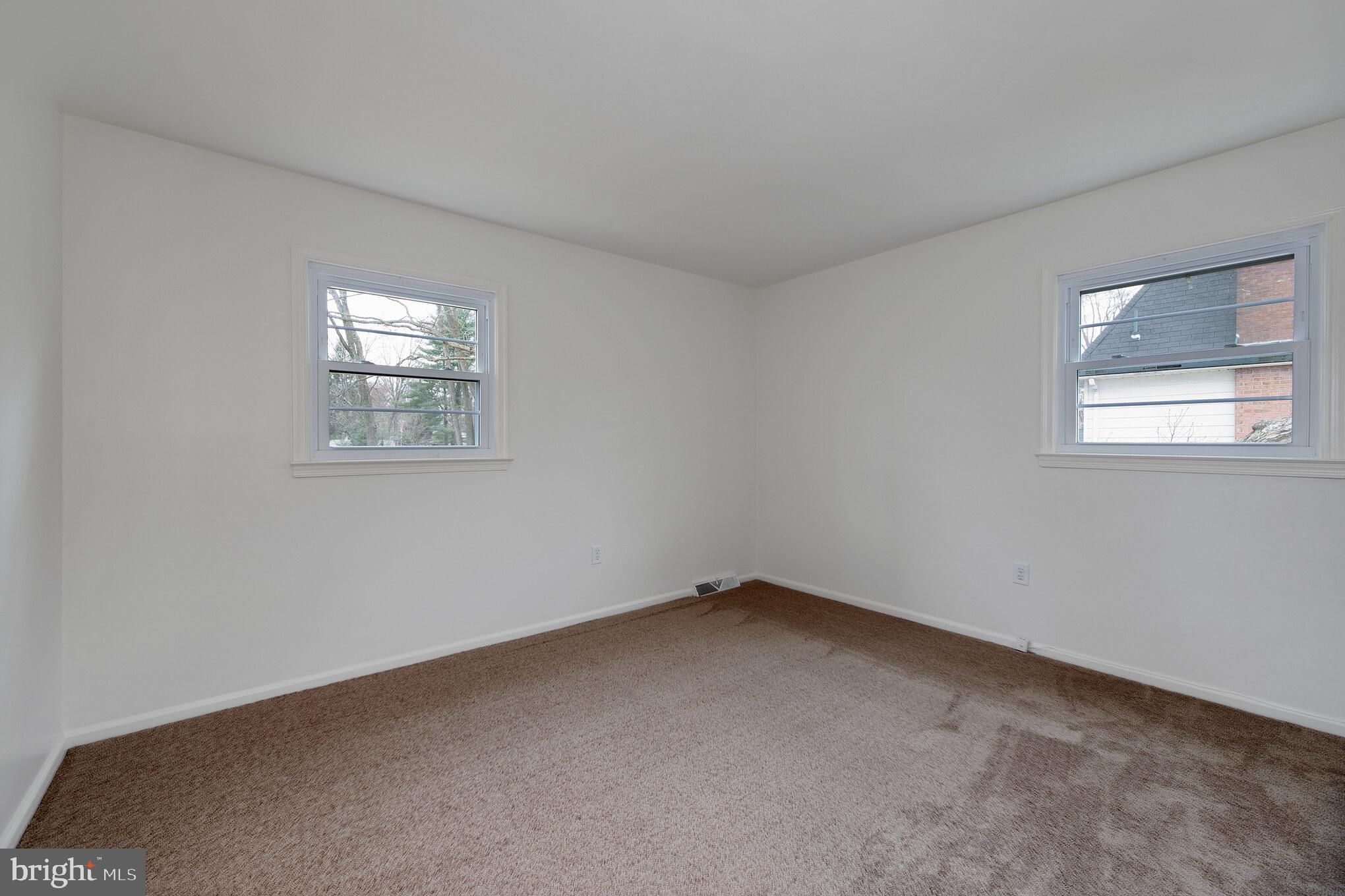 EDGEWOOD PARK - Residential