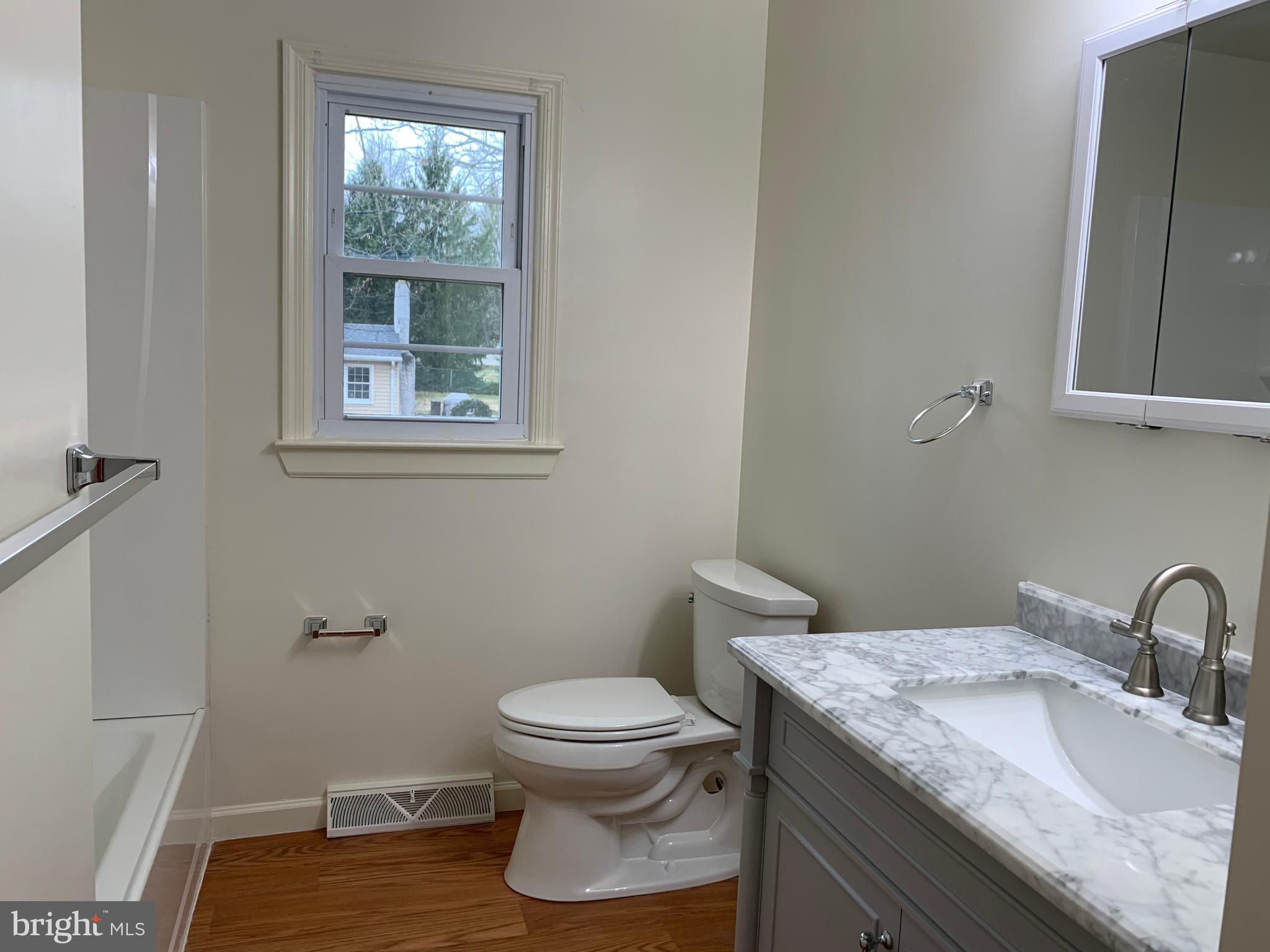 EDGEWOOD PARK - Residential