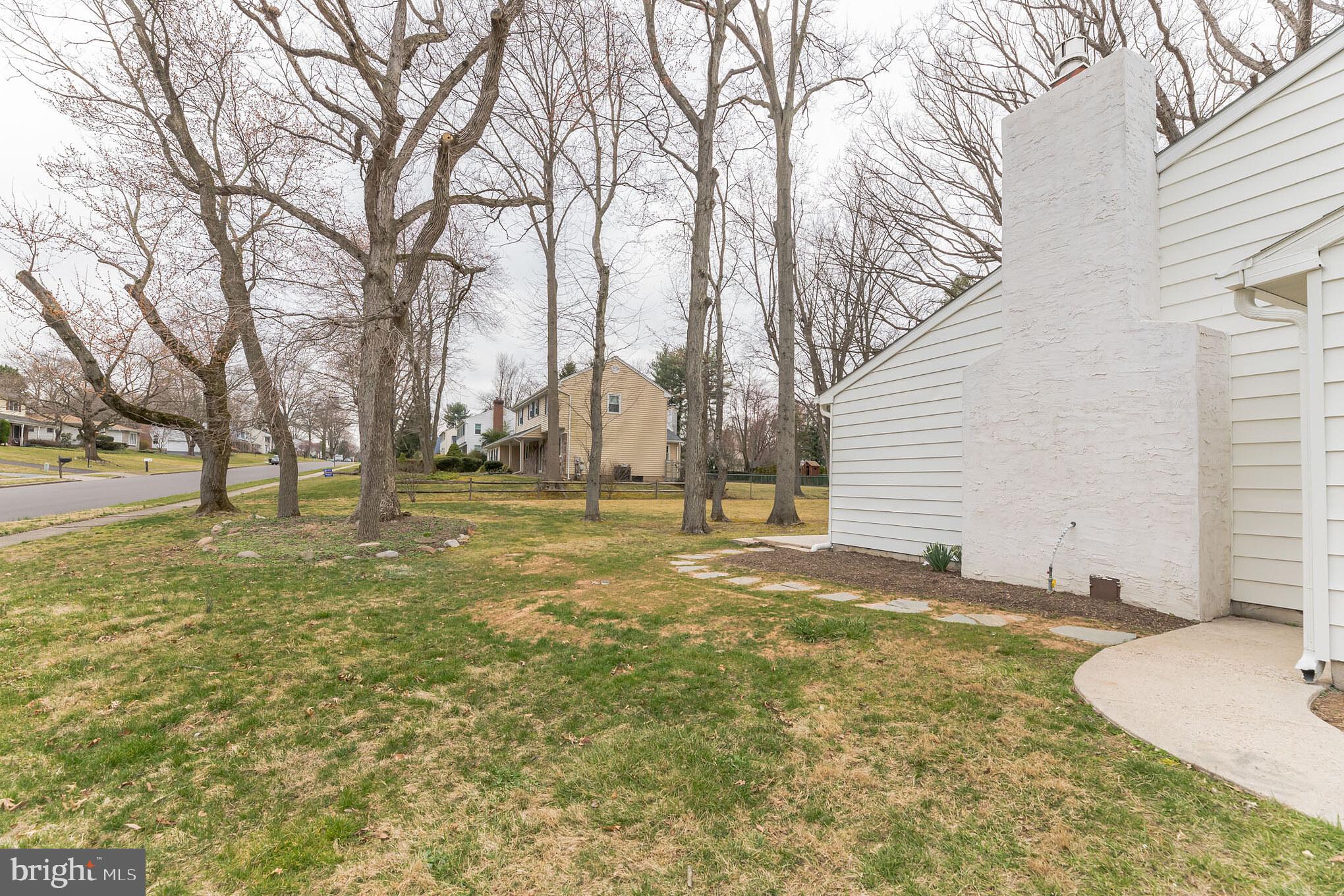 EDGEWOOD PARK - Residential