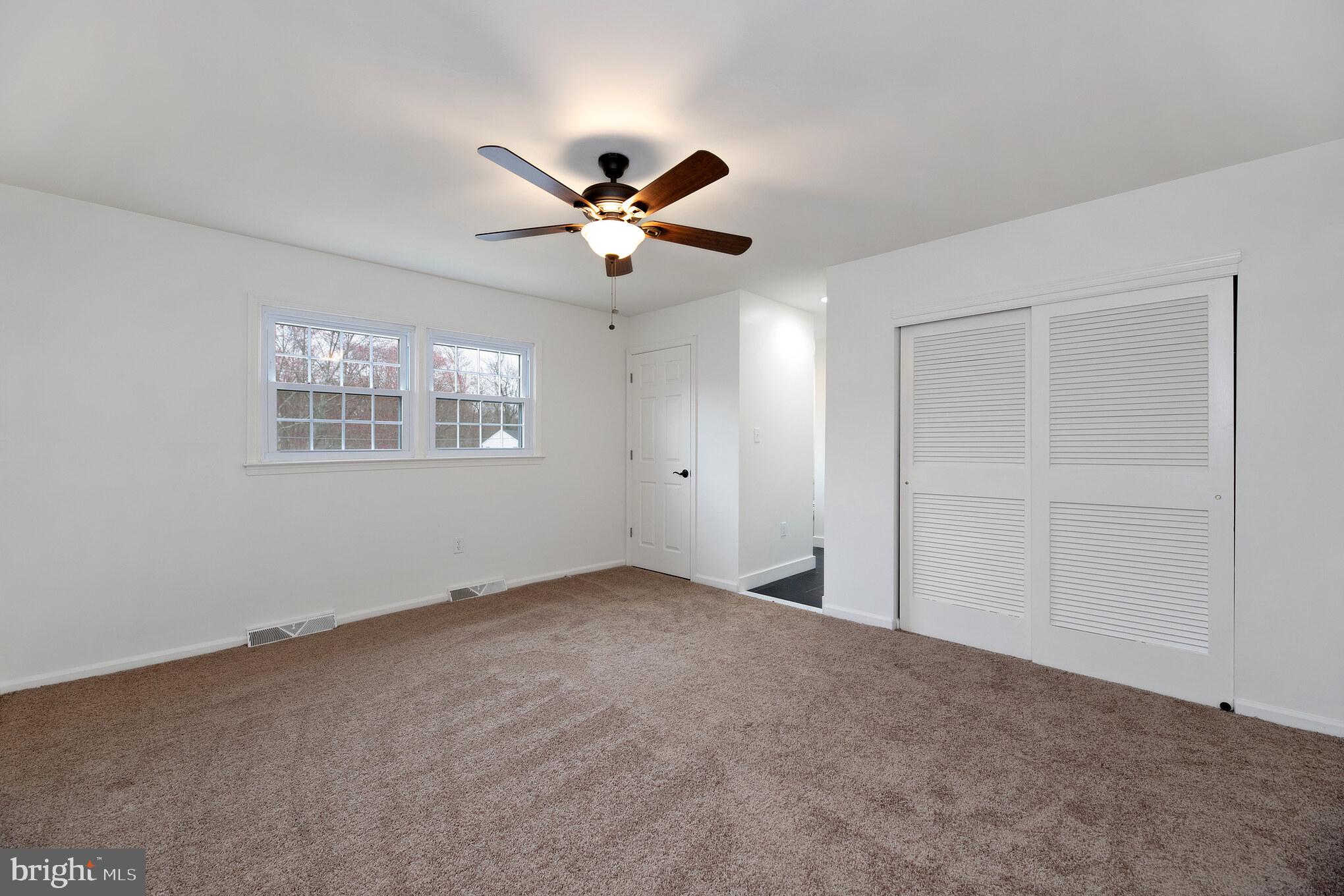 EDGEWOOD PARK - Residential