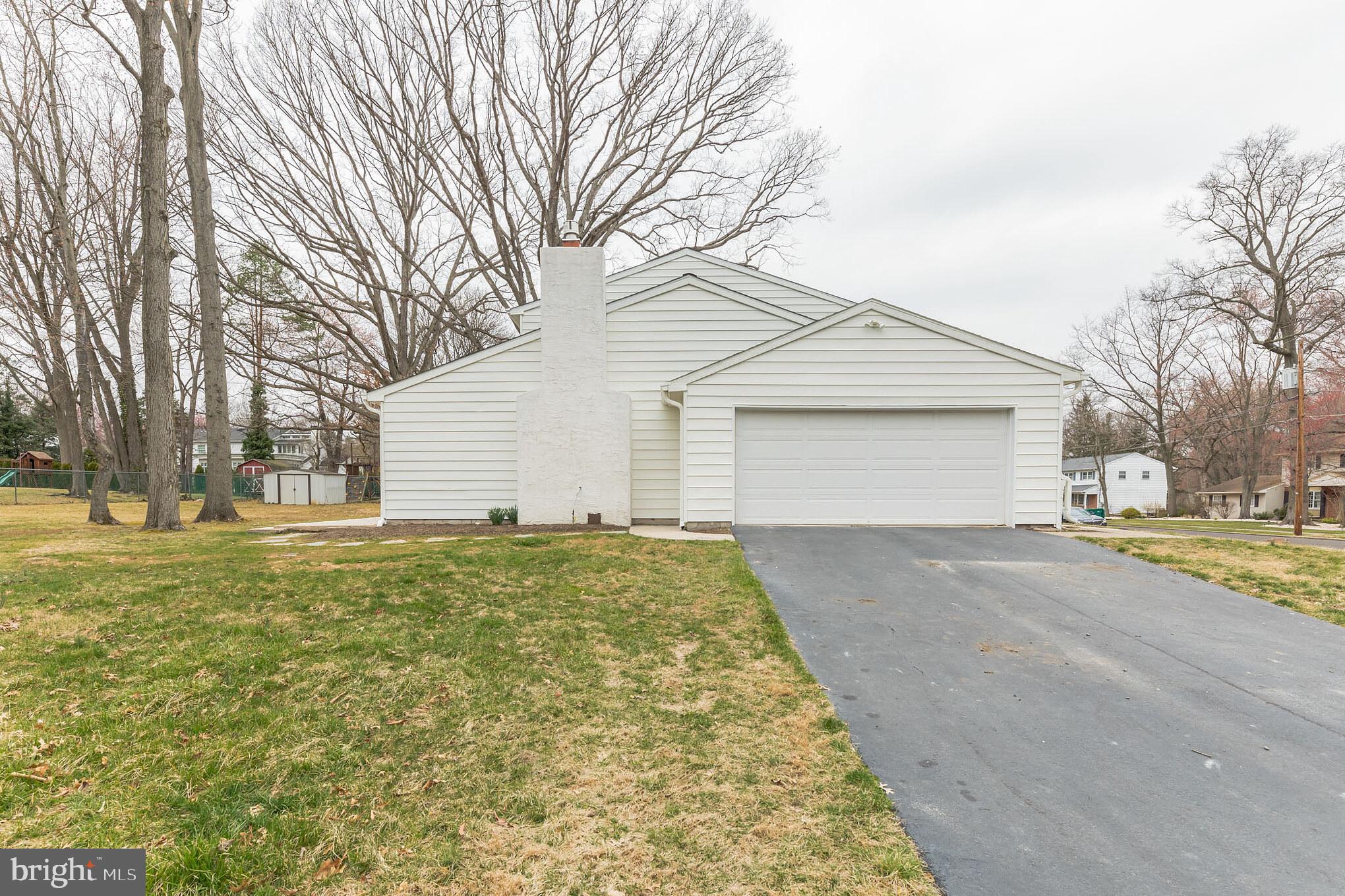 EDGEWOOD PARK - Residential