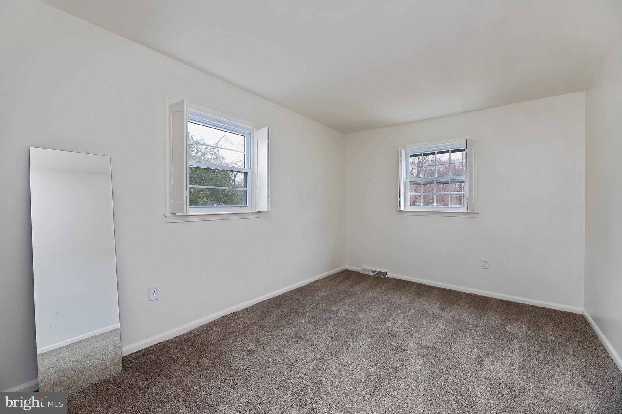 EDGEWOOD PARK - Residential