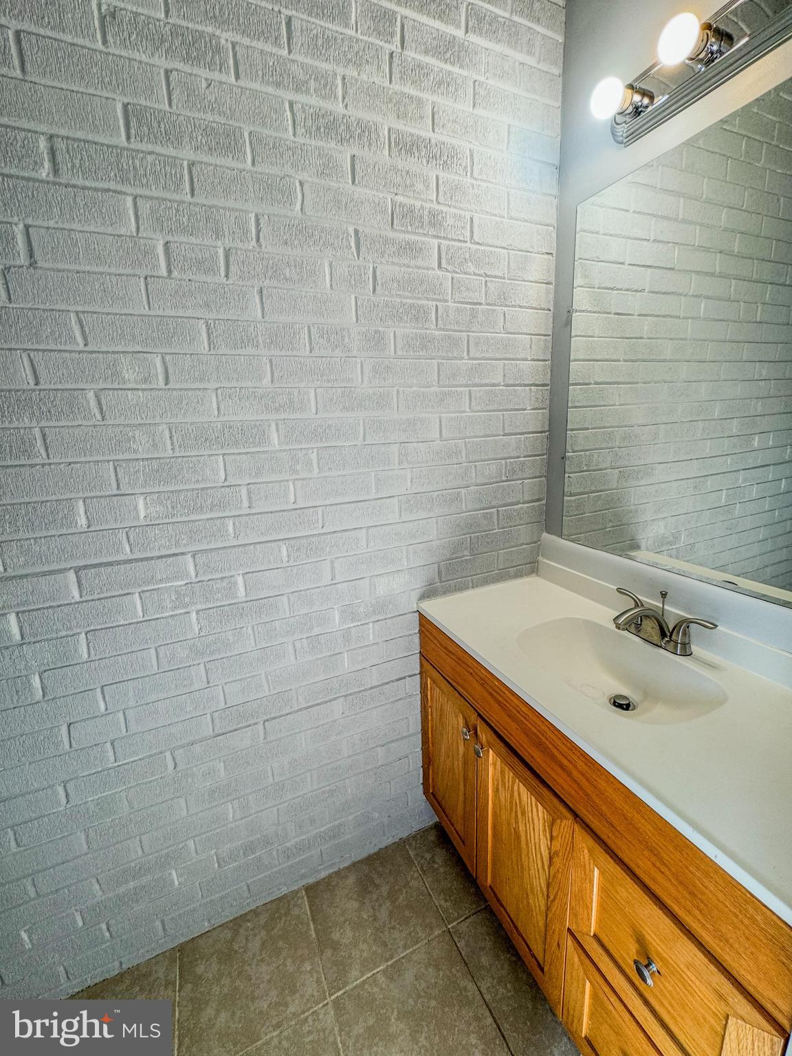 WOODLAWN MEWS - Residential