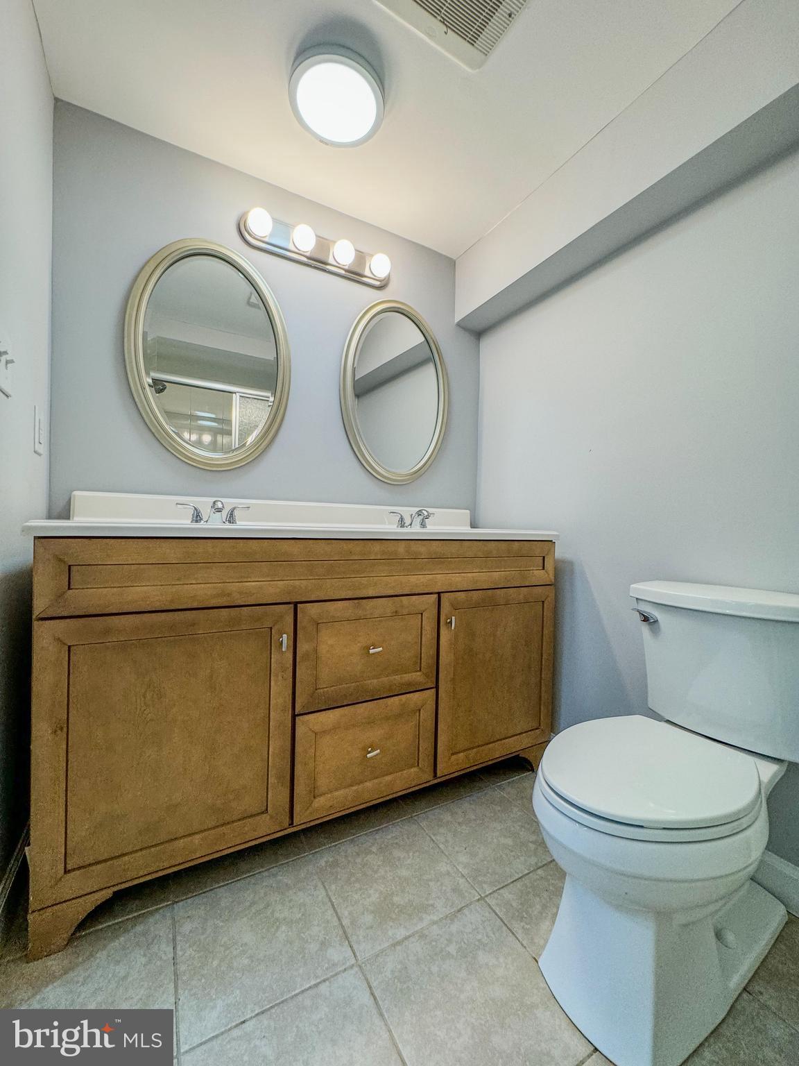 WOODLAWN MEWS - Residential