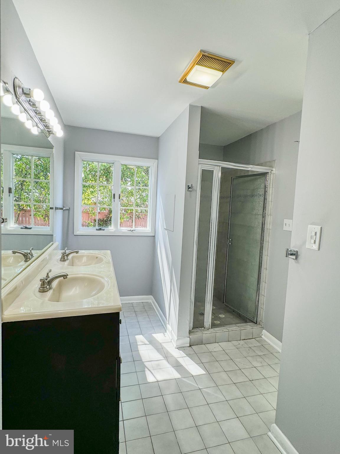 WOODLAWN MEWS - Residential