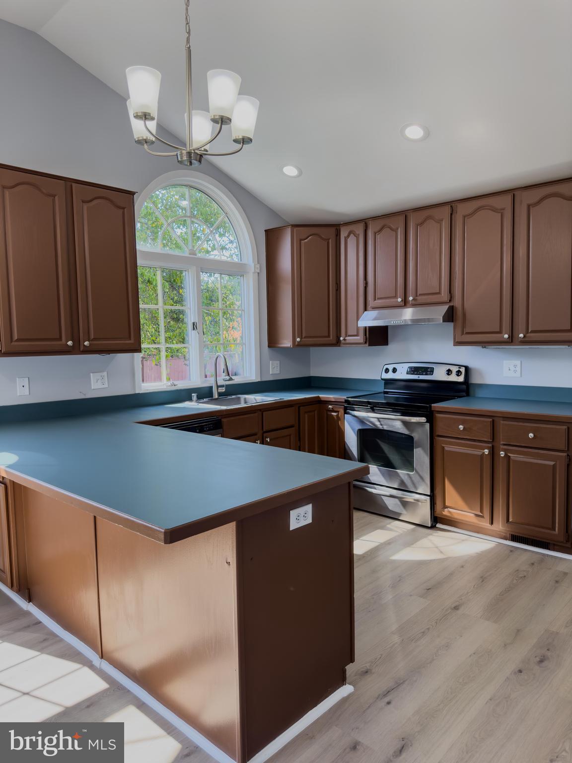 WOODLAWN MEWS - Residential