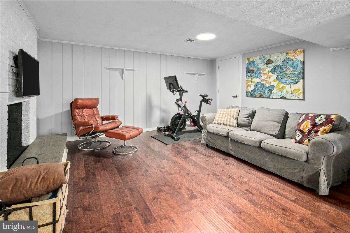 YACHT HAVEN ESTATES - Residential