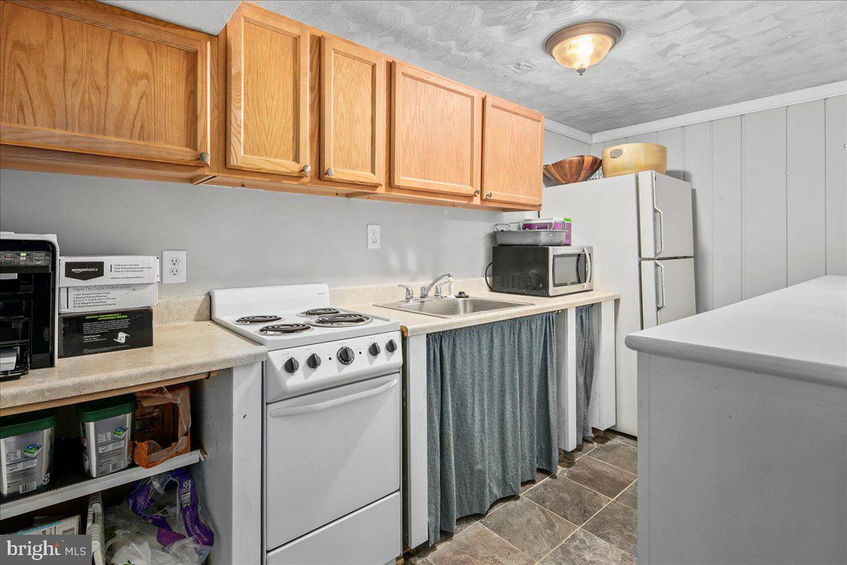 YACHT HAVEN ESTATES - Residential