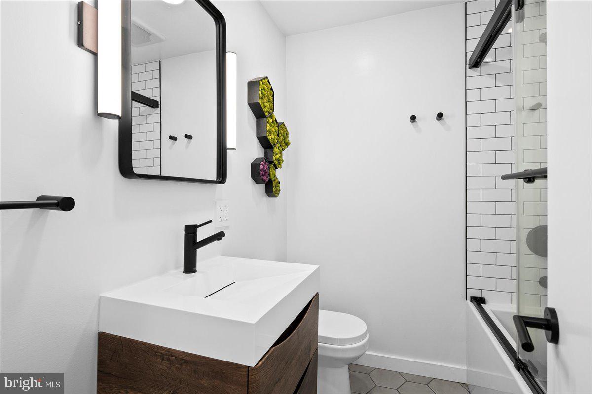 YACHT HAVEN ESTATES - Residential