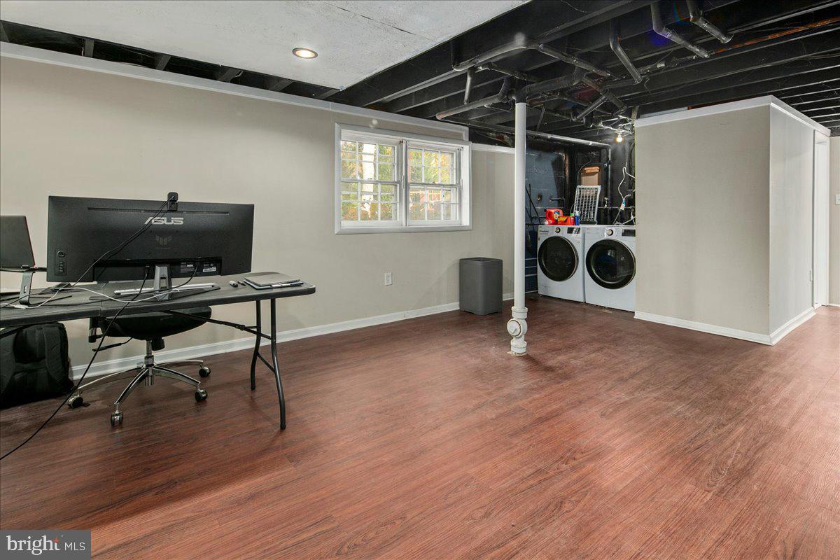 YACHT HAVEN ESTATES - Residential