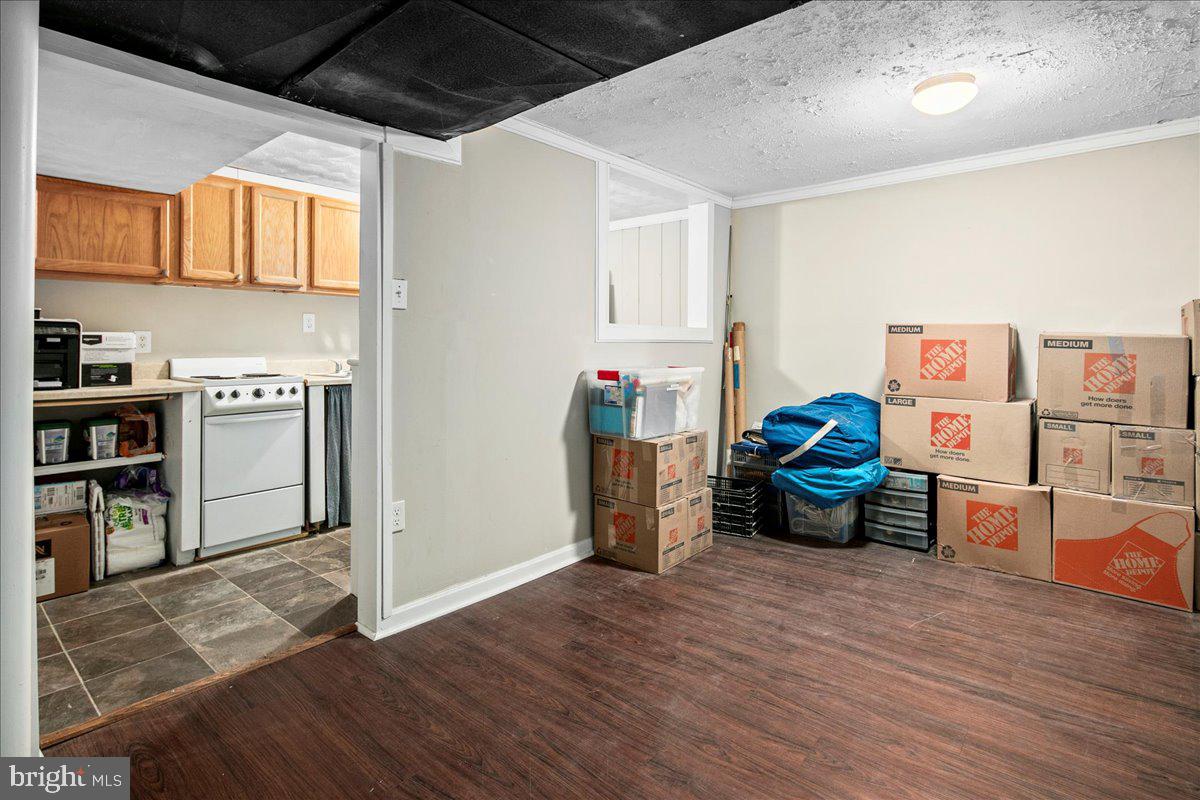 YACHT HAVEN ESTATES - Residential