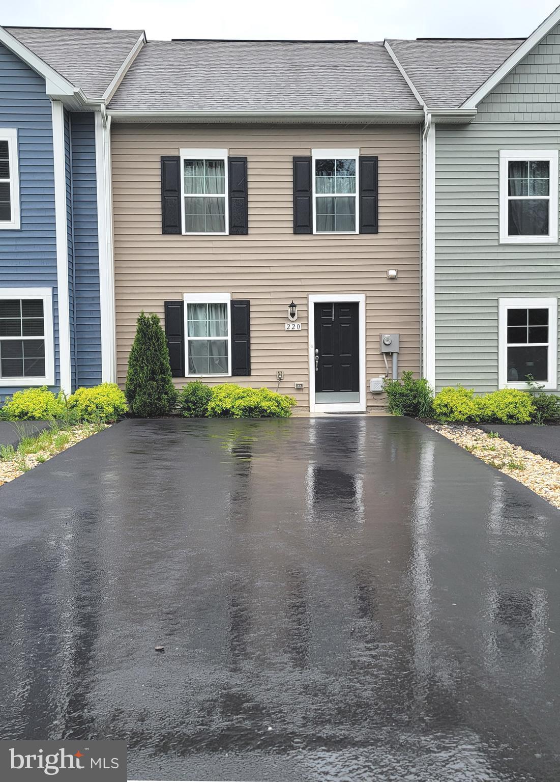 220 SCOTCH PINE DRIVE
