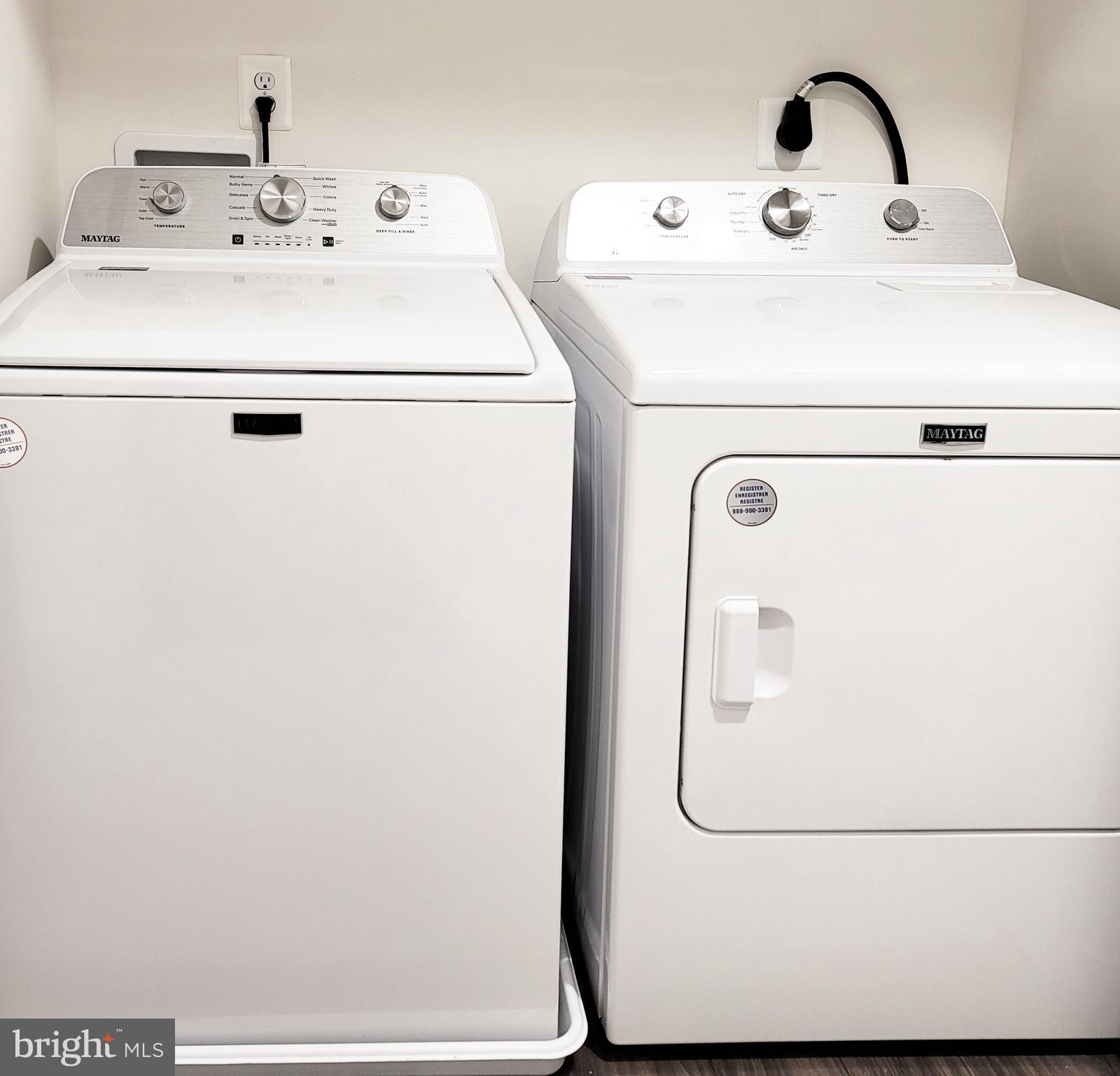 WHISPERING PINES - Residential