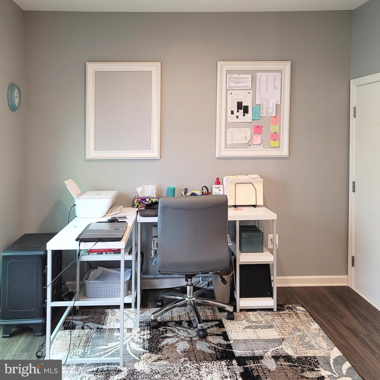 WHISPERING PINES - Residential