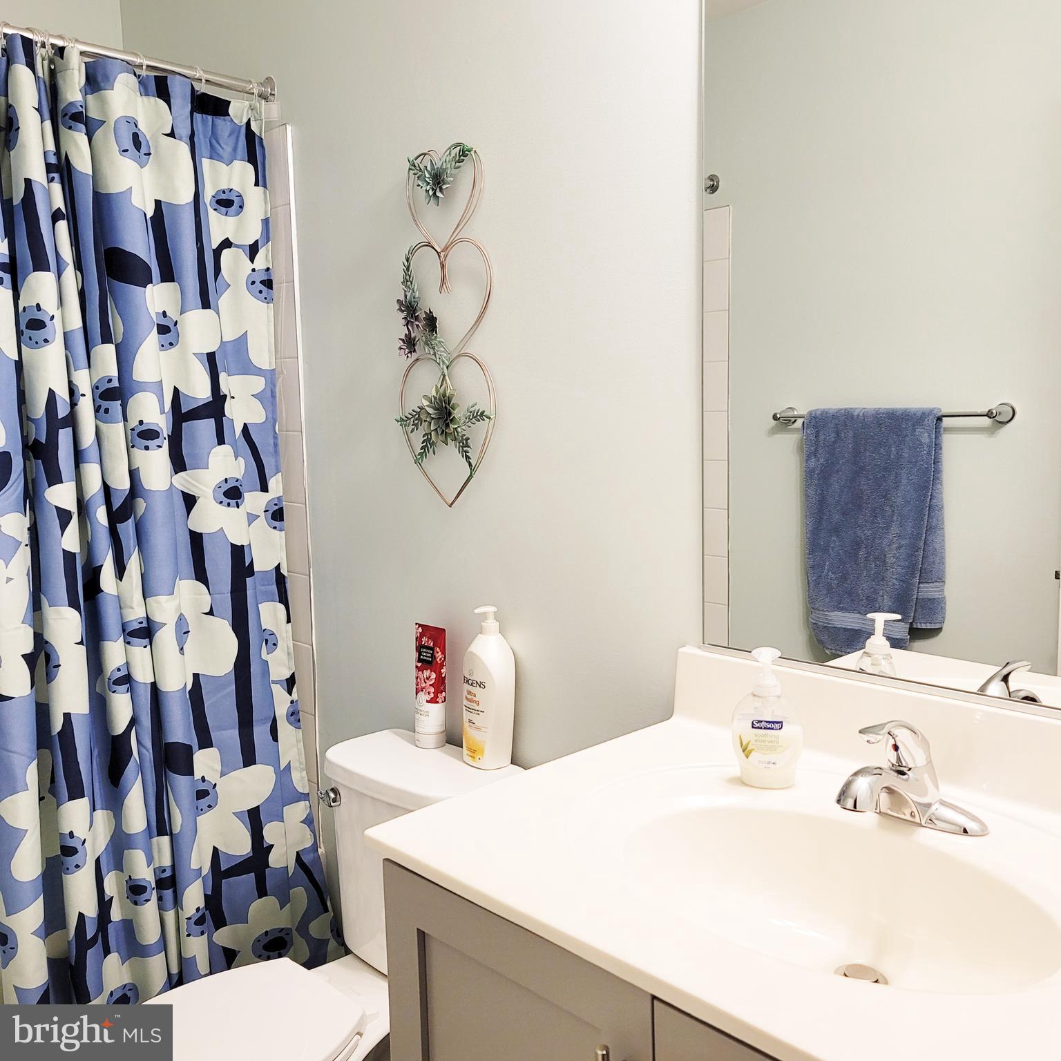 WHISPERING PINES - Residential