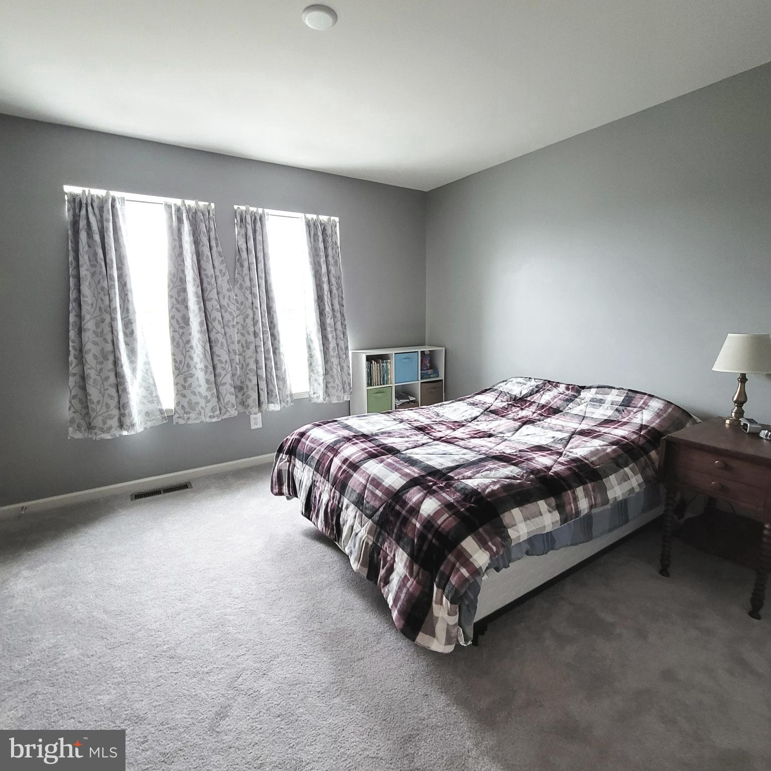 WHISPERING PINES - Residential