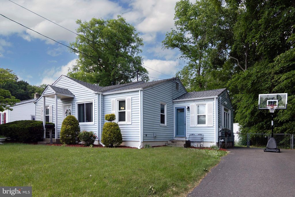 Photo of 113 Lake Boulevard, LINDENWOLD, NJ 08021 (MLS # NJCD2110730)