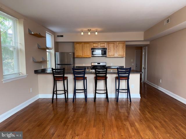 EAST PASSYUNK CROSSING - Residential Lease