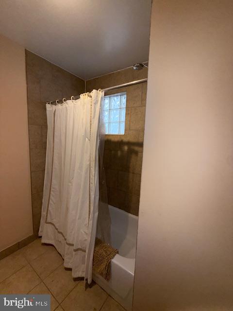 EAST PASSYUNK CROSSING - Residential Lease