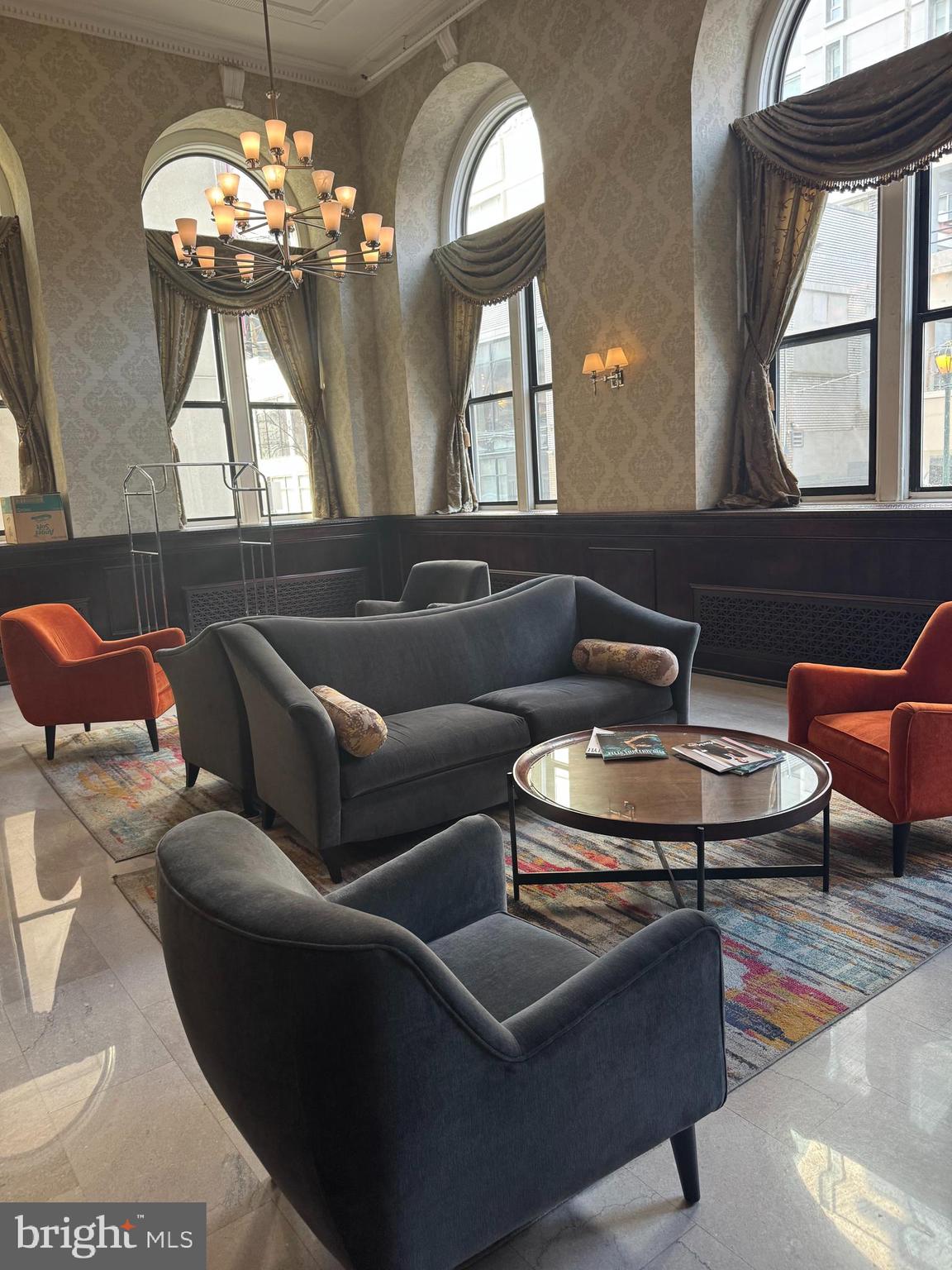 AVENUE OF THE ARTS - Residential