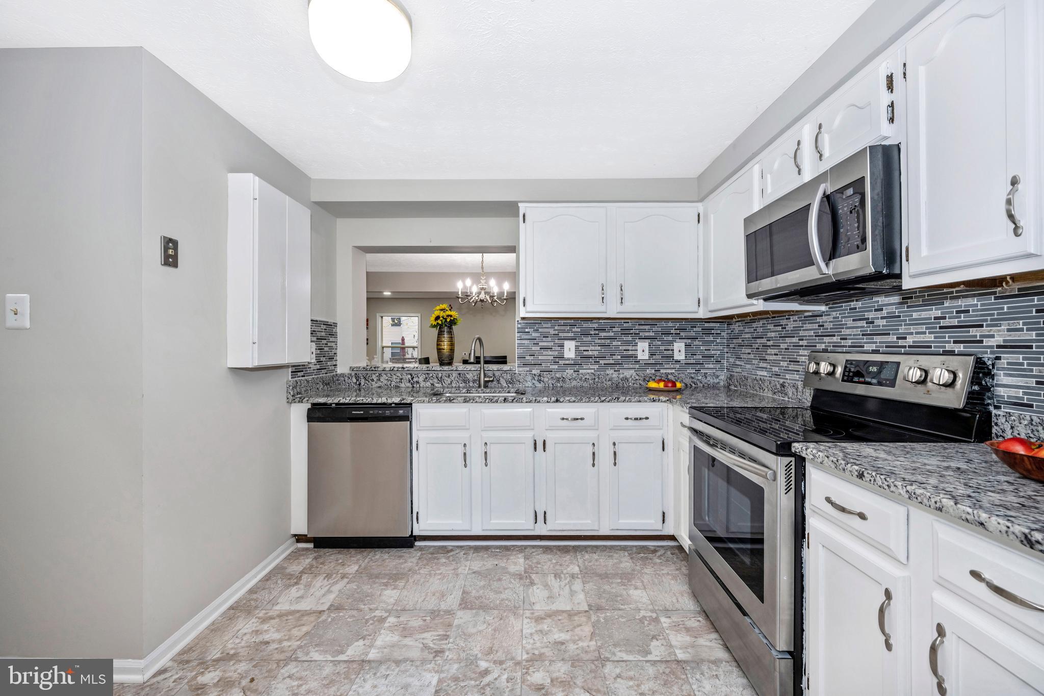 VILLAGE OF HICKORY RIDGE - Residential