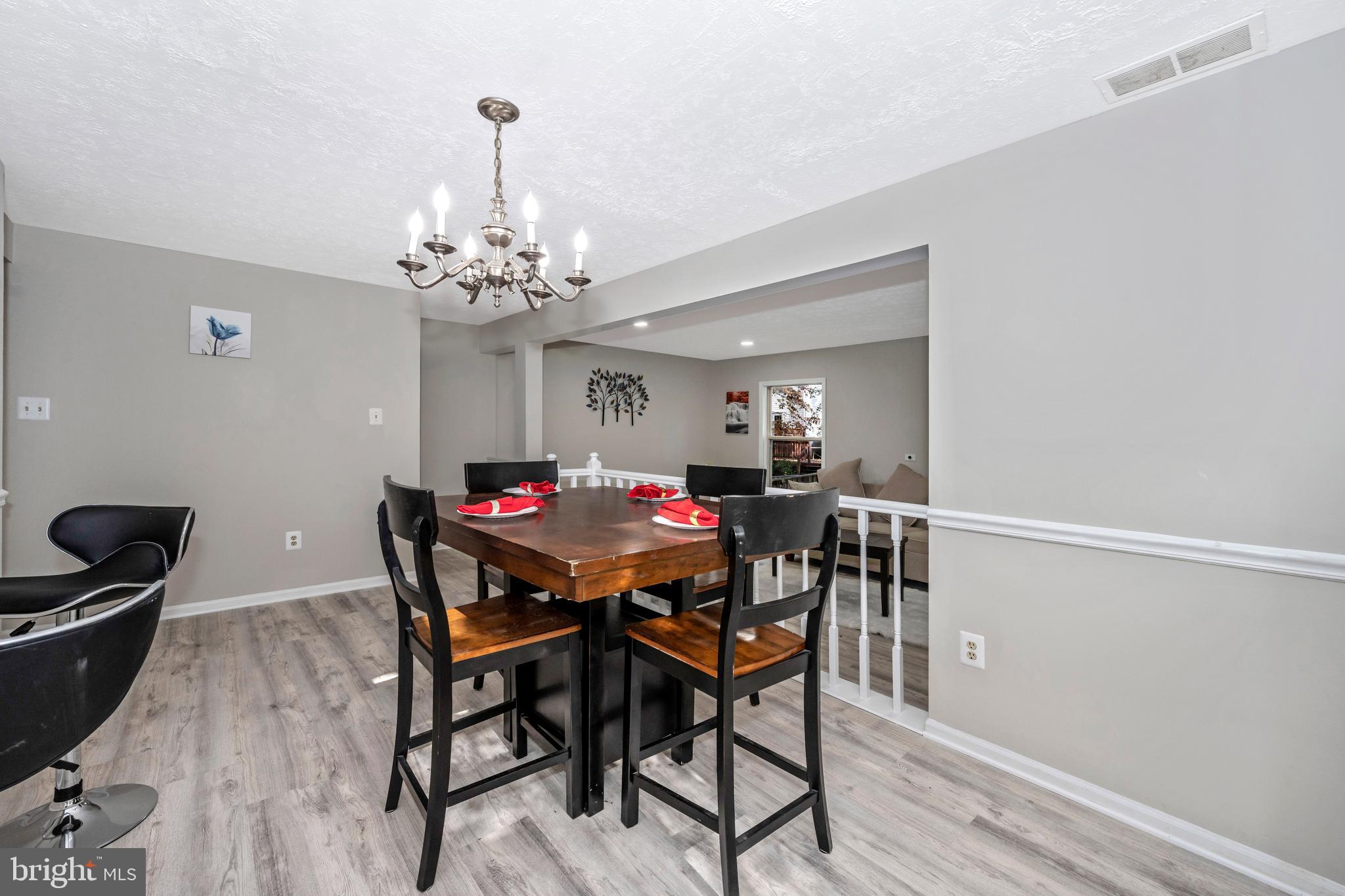 VILLAGE OF HICKORY RIDGE - Residential