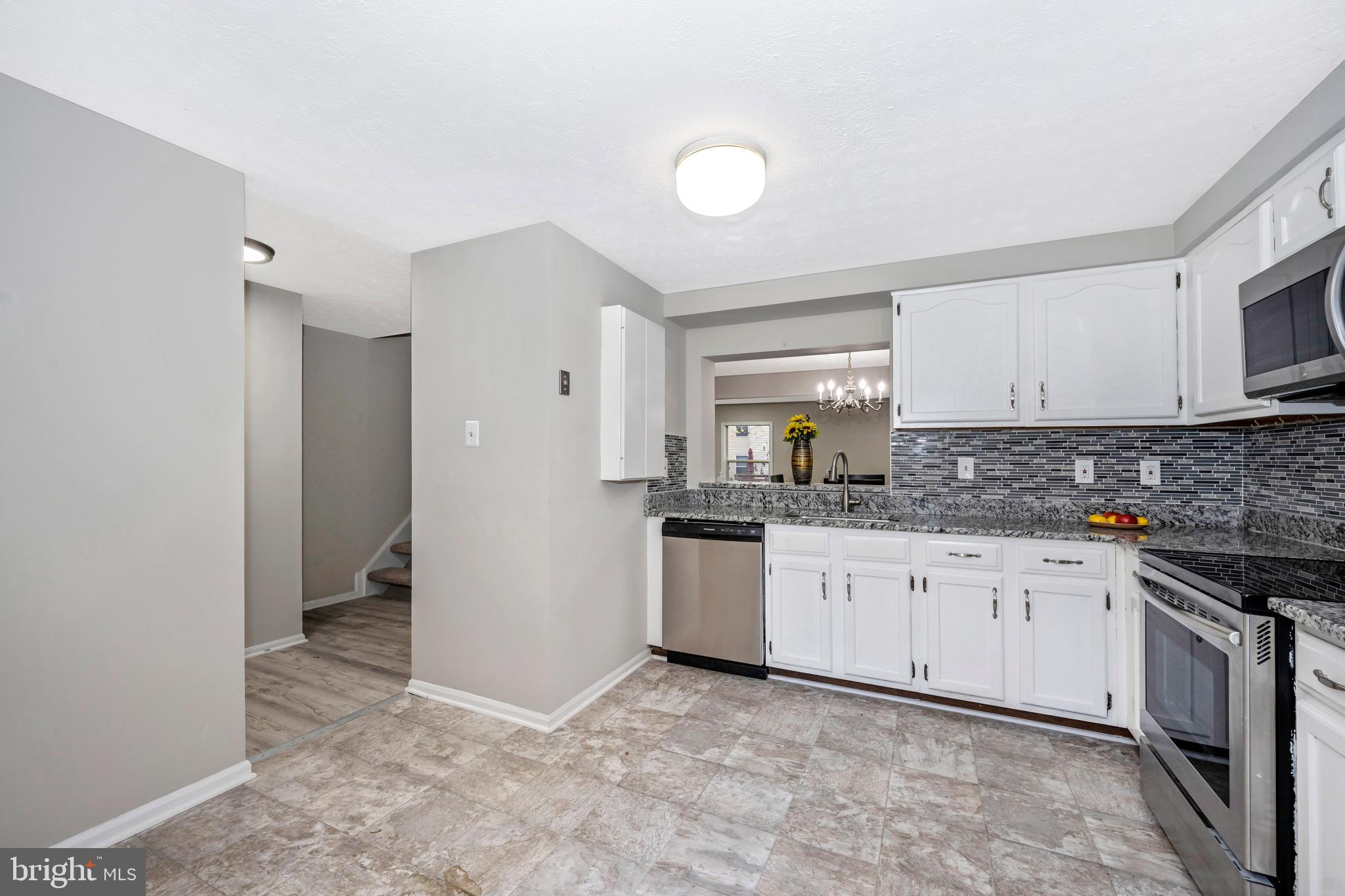 VILLAGE OF HICKORY RIDGE - Residential