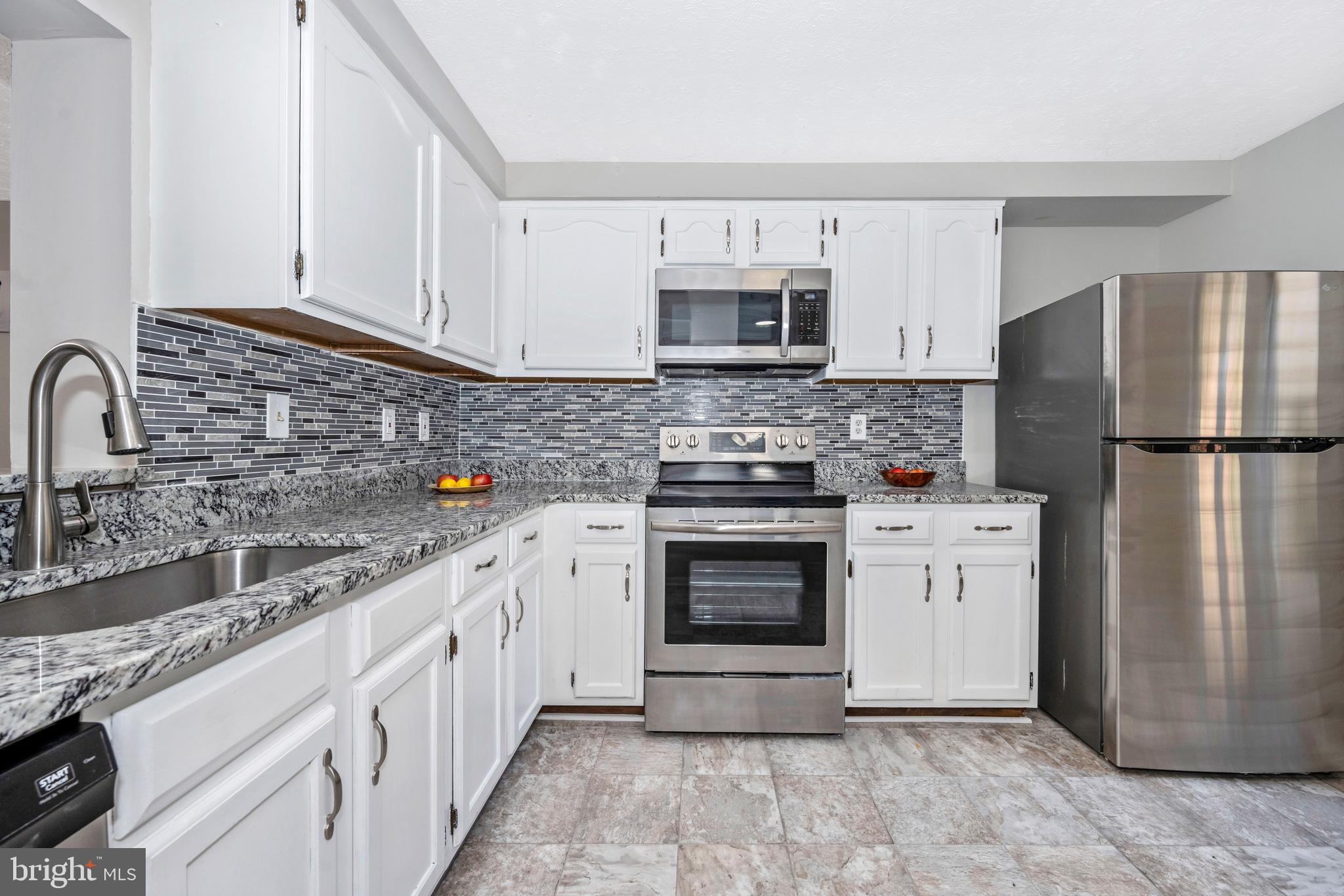 VILLAGE OF HICKORY RIDGE - Residential