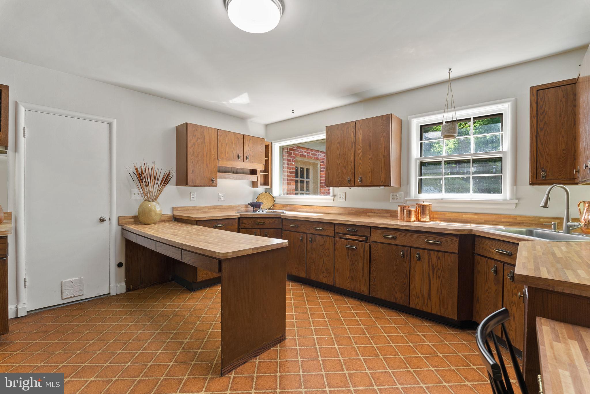 HILLWOOD - Residential