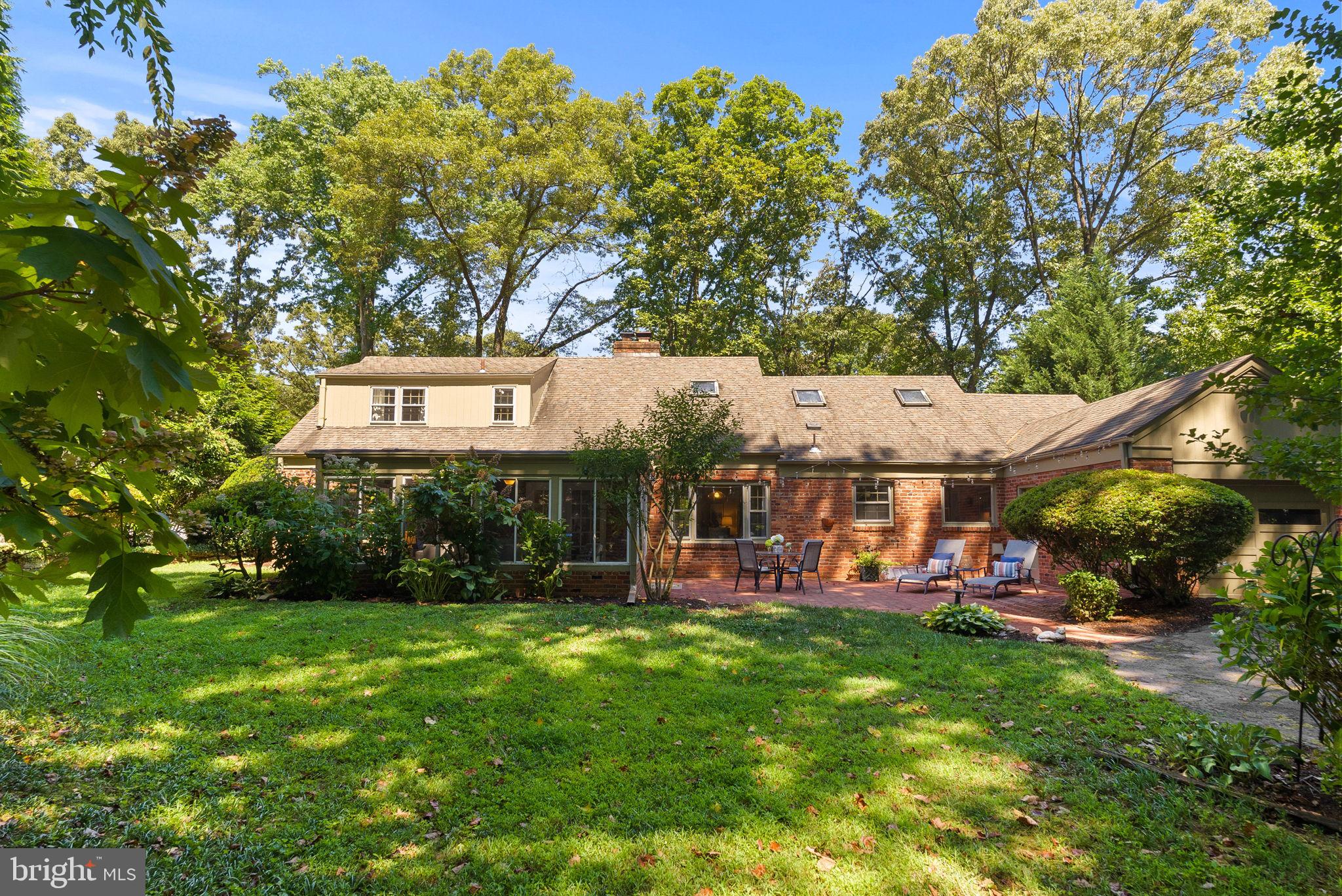 HILLWOOD - Residential