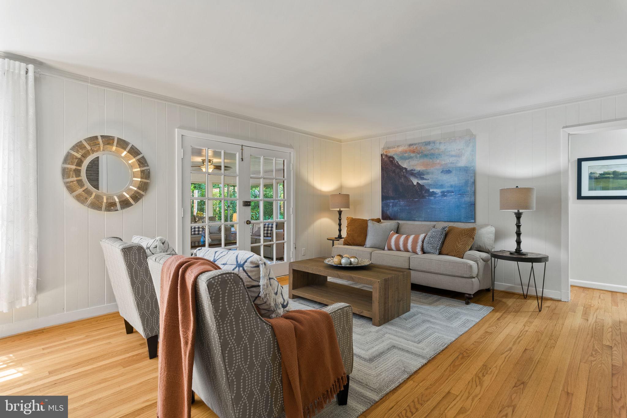 HILLWOOD - Residential