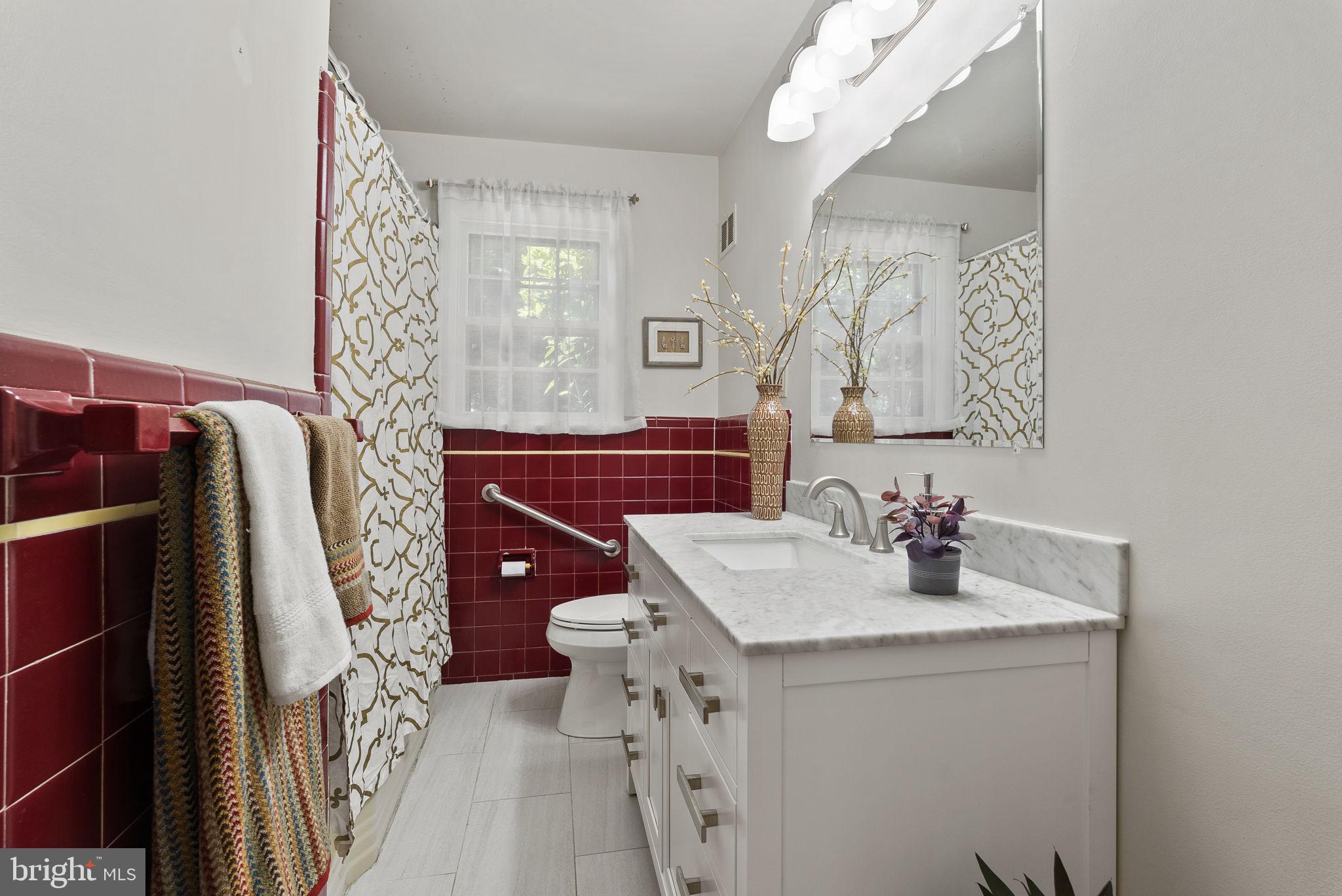 HILLWOOD - Residential