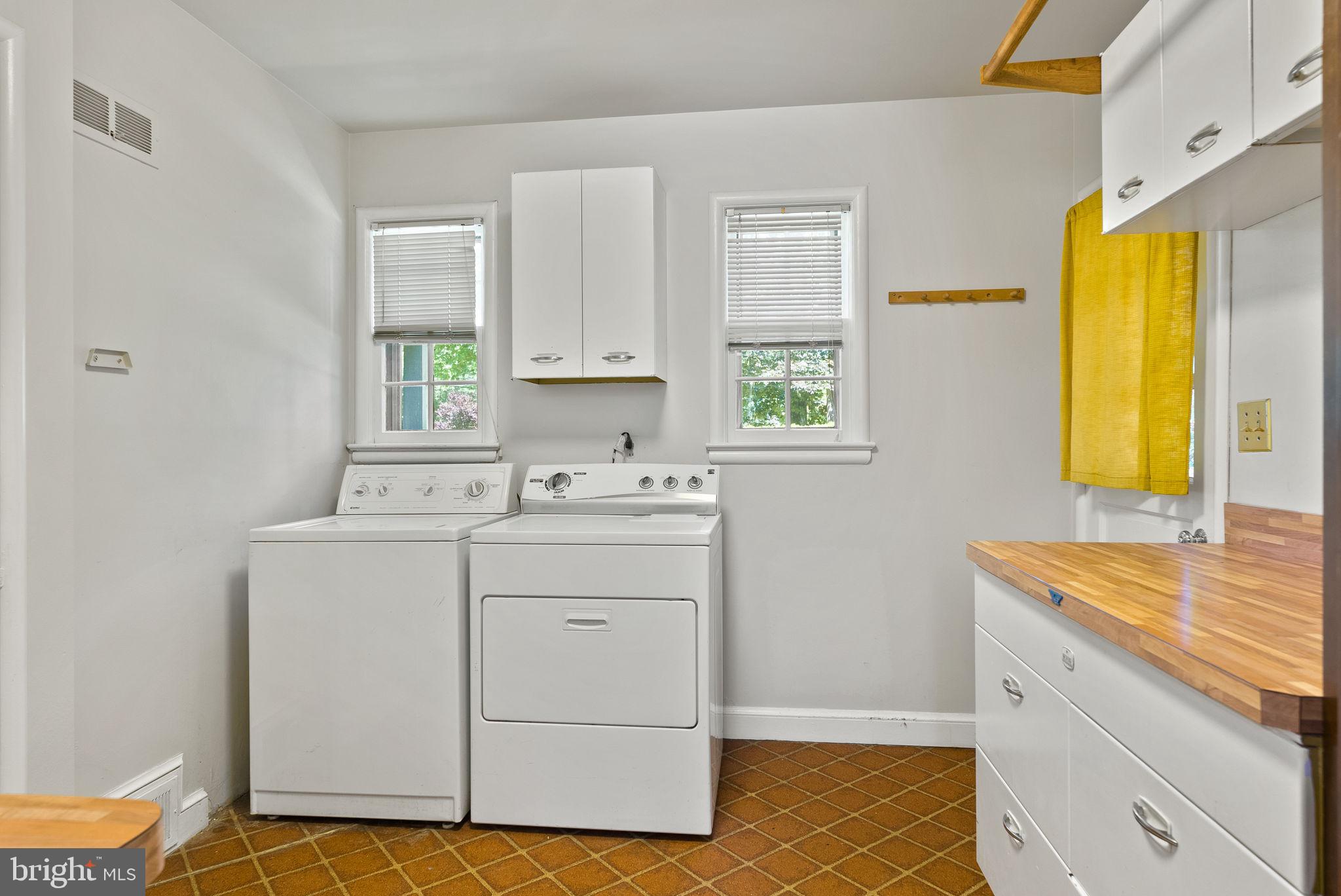 HILLWOOD - Residential