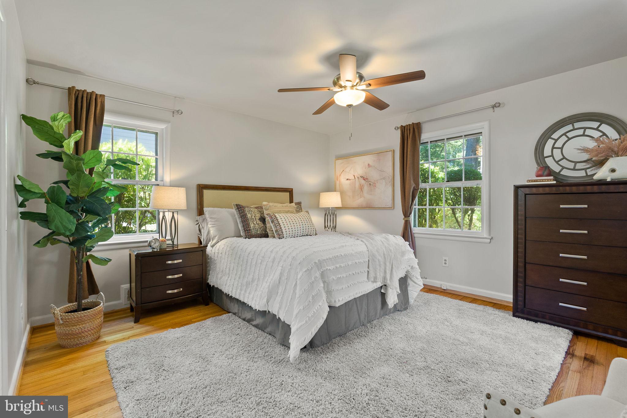 HILLWOOD - Residential