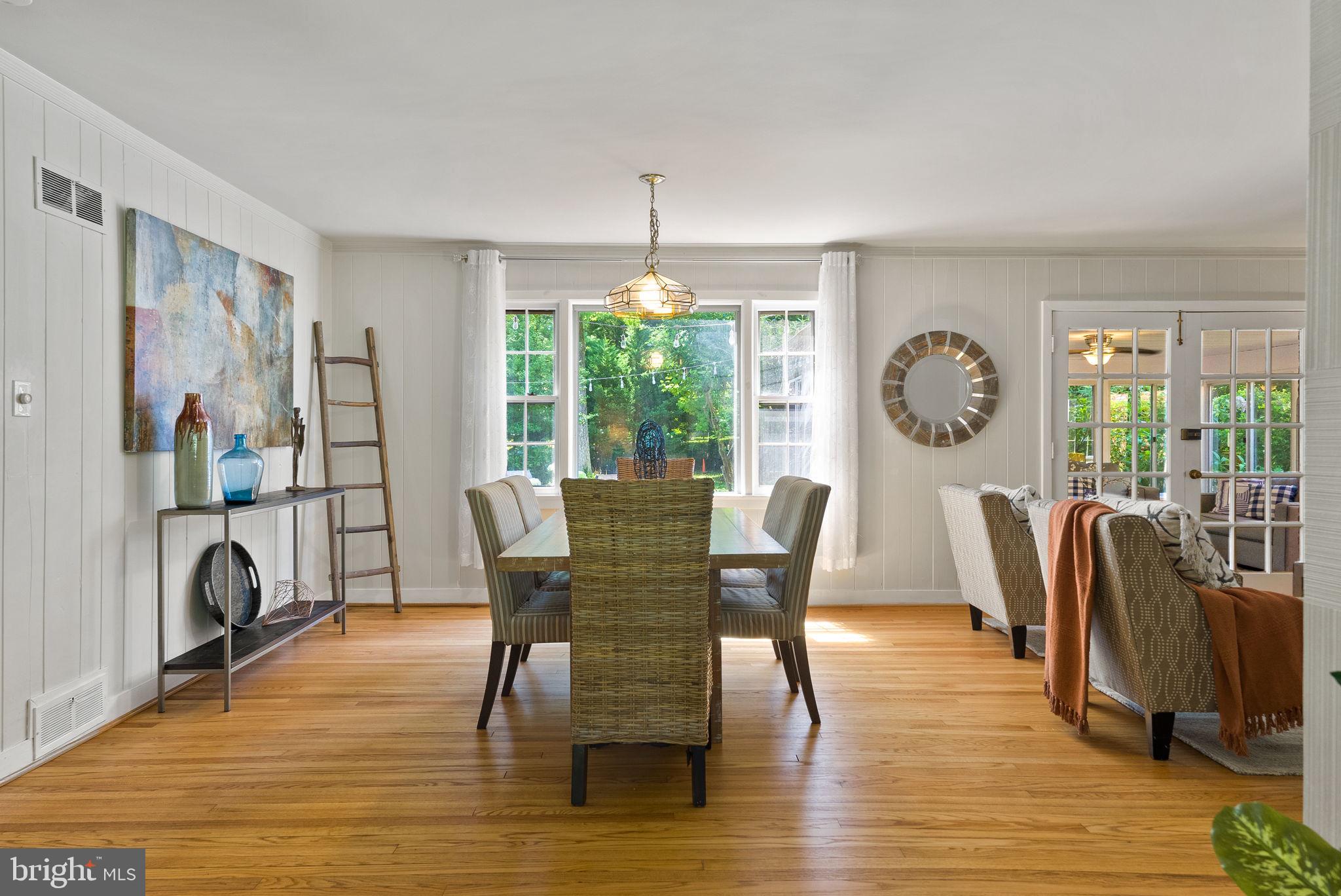 HILLWOOD - Residential