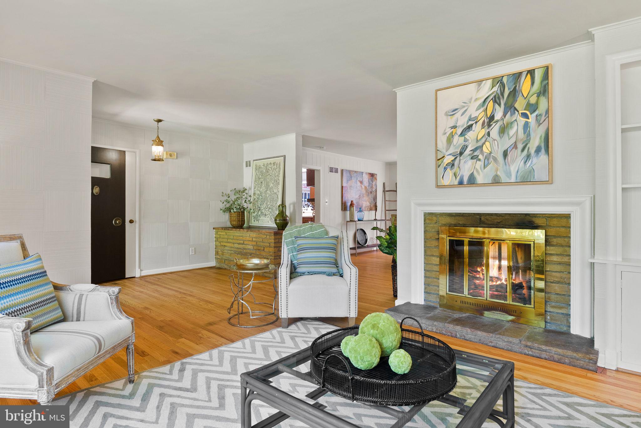 HILLWOOD - Residential