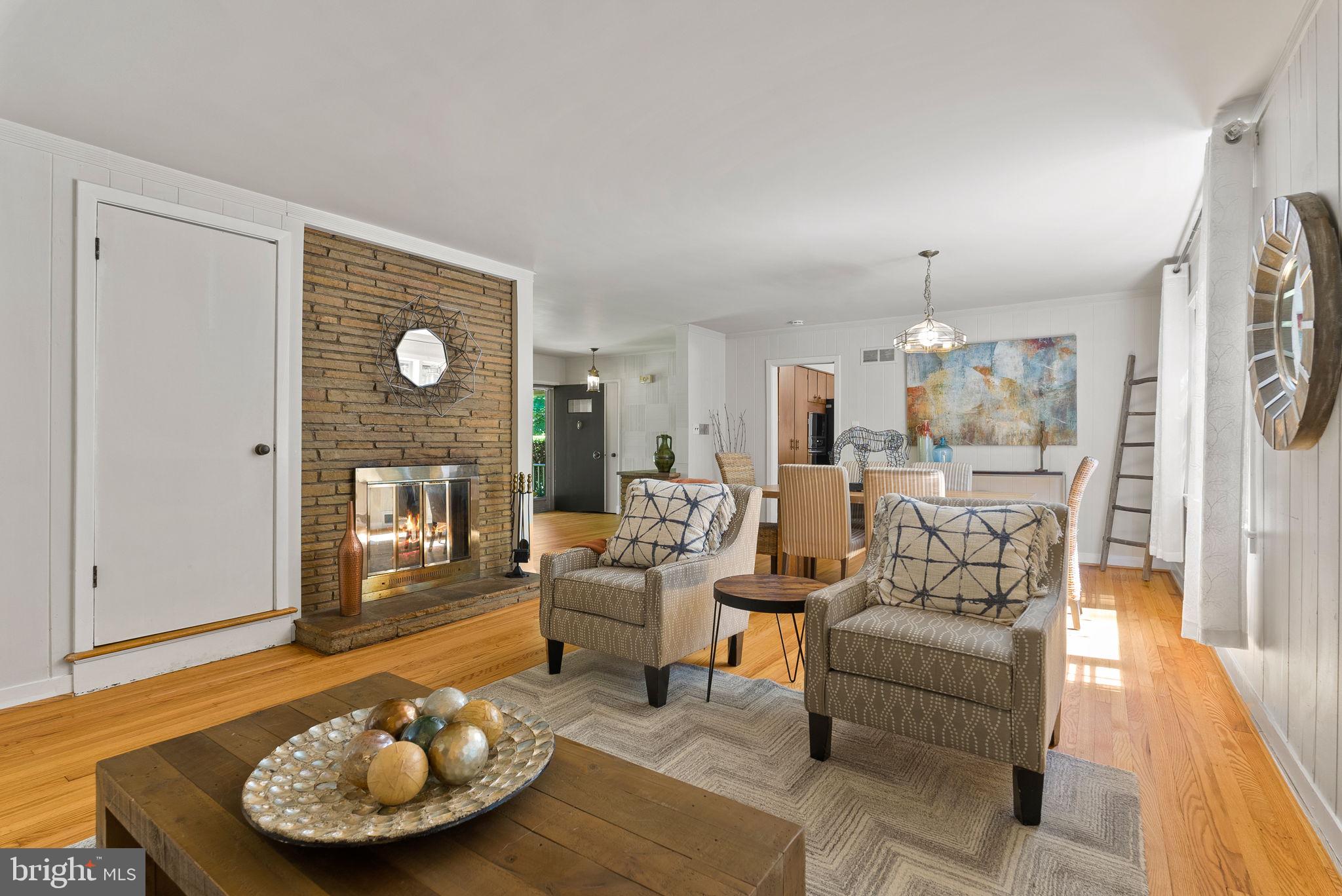 HILLWOOD - Residential