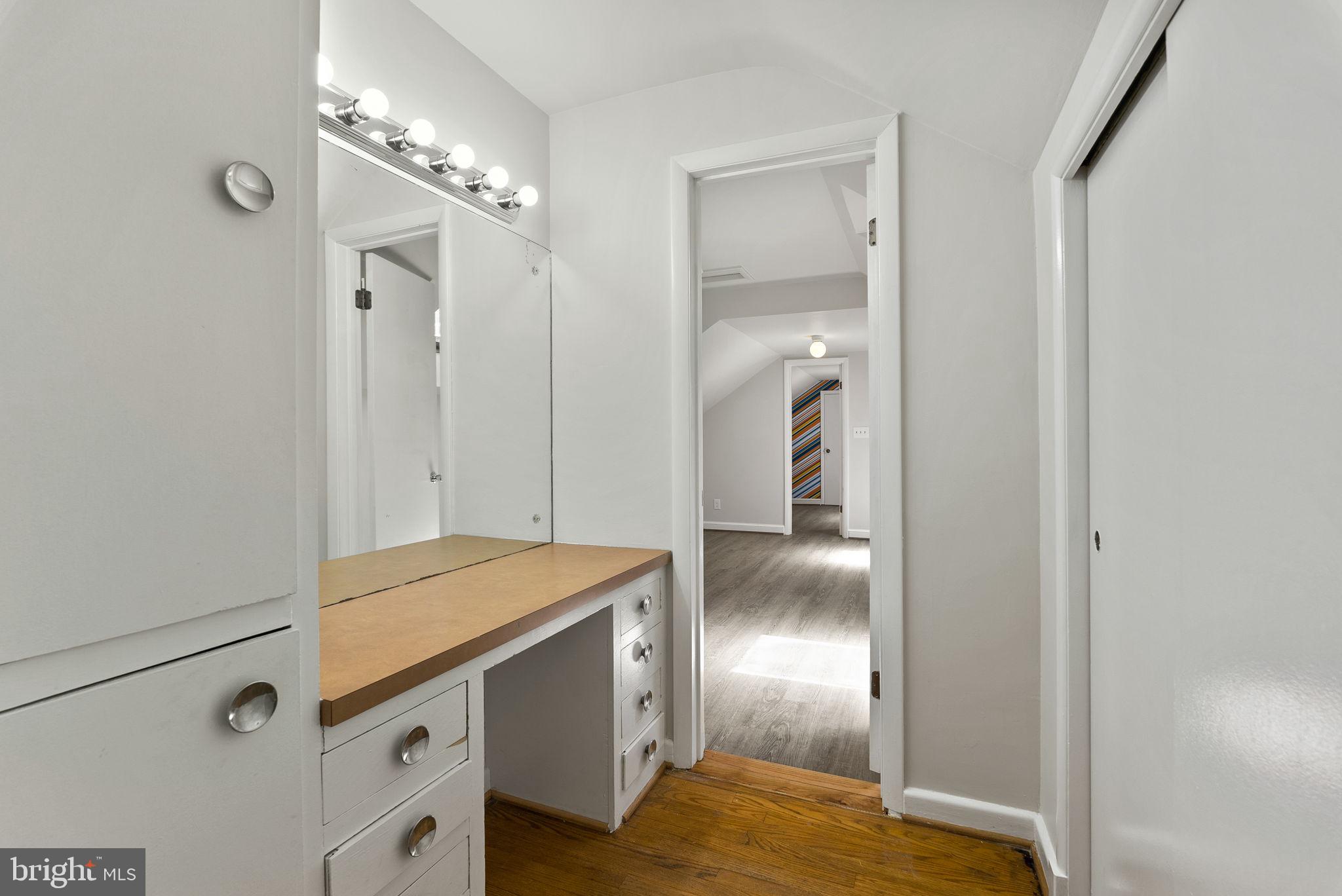 HILLWOOD - Residential