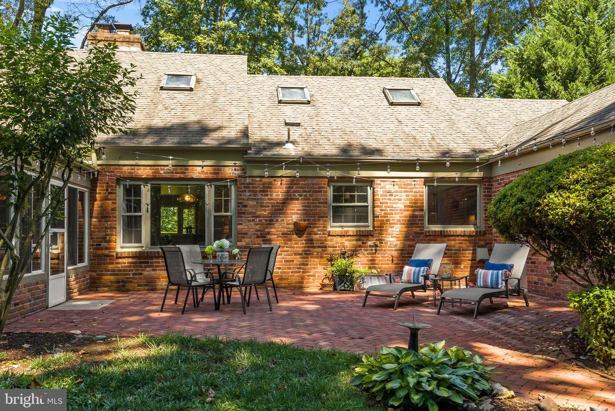 HILLWOOD - Residential