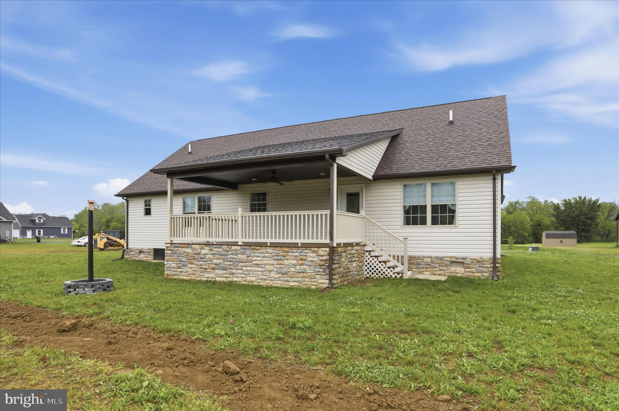 CREEKSIDE MANOR - Residential