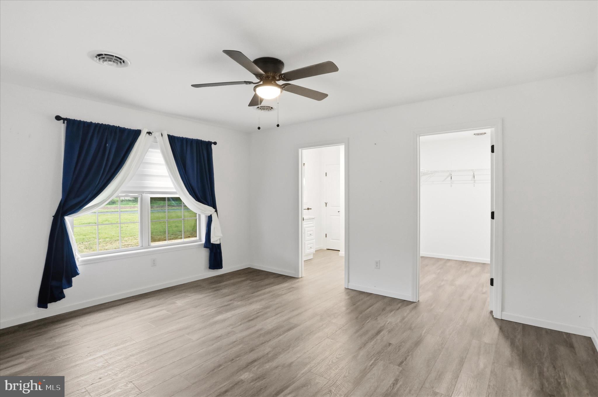 CREEKSIDE MANOR - Residential