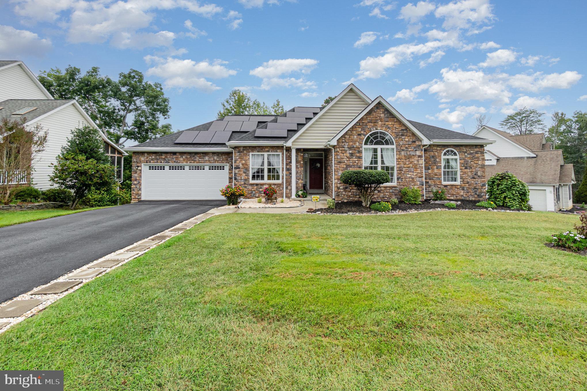 15 YARMOUTH LANE