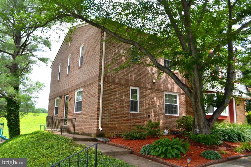 Beautiful 3 Bedroom, 2.5 Bath End Unit Townhouse in sought after community of LAKEPOINTE!  Hardwood Floors on the Main & Upper Levels.  New Carpet in the Basement, Updated Bathrooms, Windows, Water Heater & HVAC System.  Just steps away from Lake Royal with a beautiful walking path.  Enjoy the community's Tot-Lot, Basketball Court & Pool.  Lake Braddock HS Pyramid. 1 Assigned Parking Spot.  All "Reserved" spots are for guest.