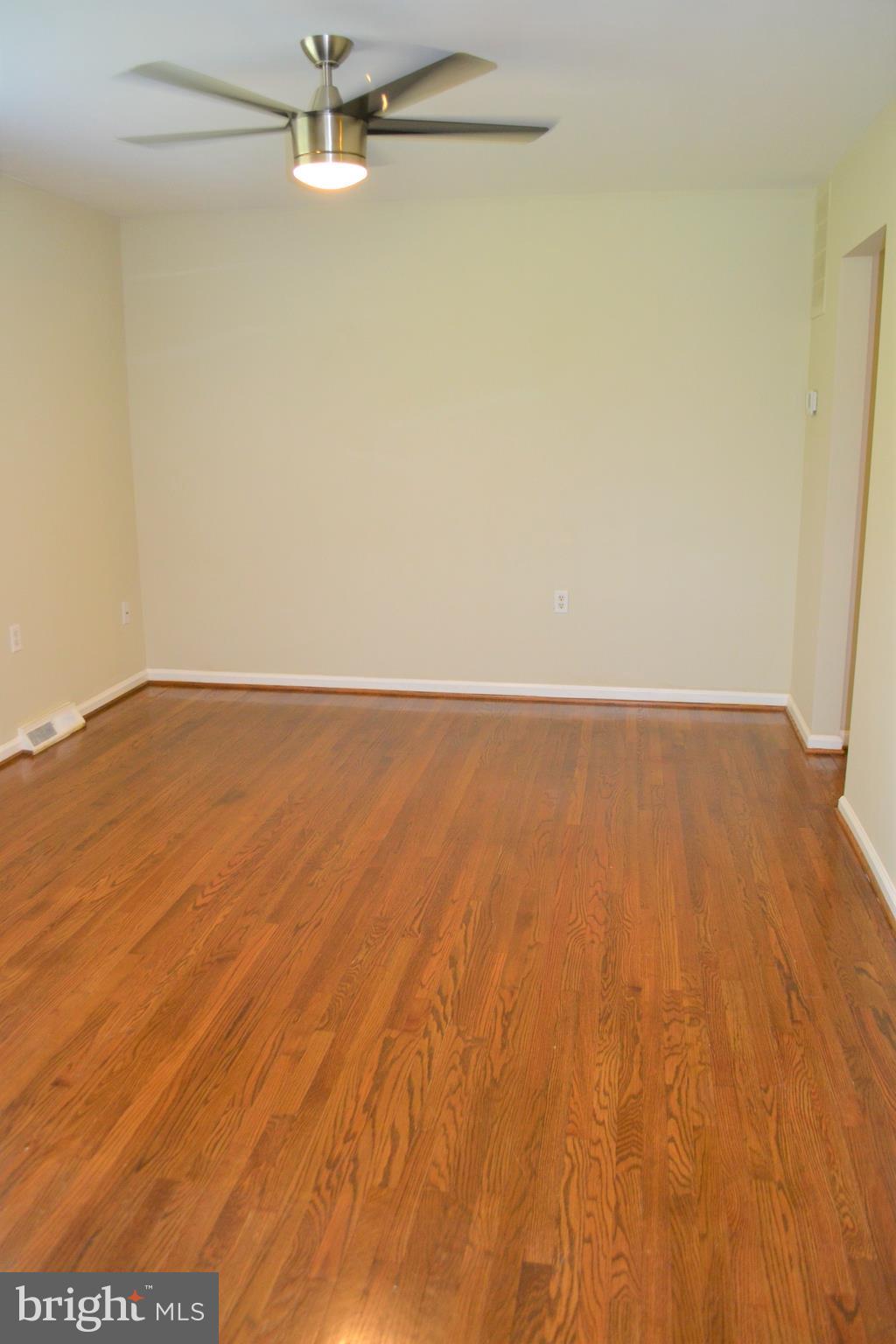 LAKEPOINTE - Residential Lease