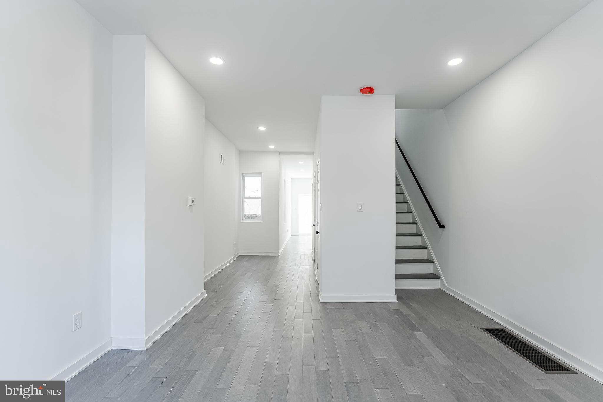 912 N 30TH STREET