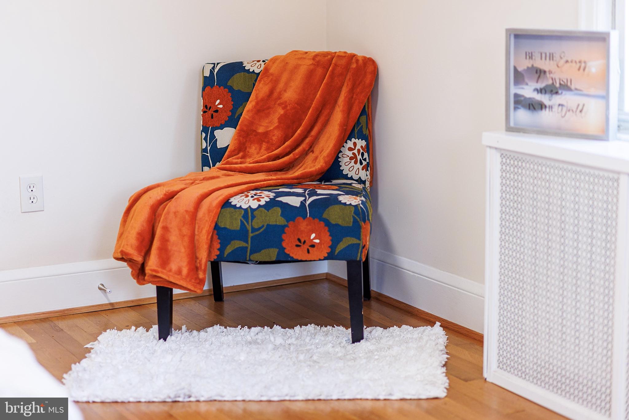 CASTLE MANOR - Residential