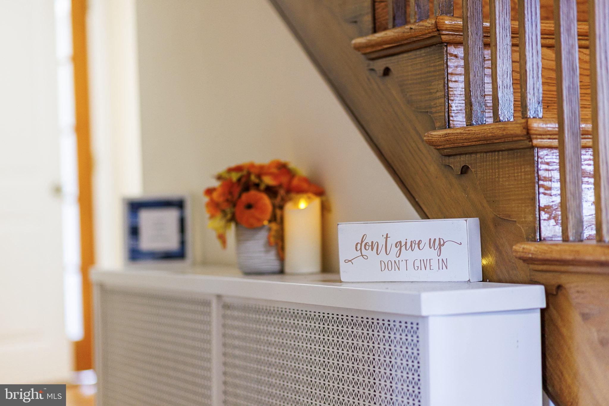 CASTLE MANOR - Residential