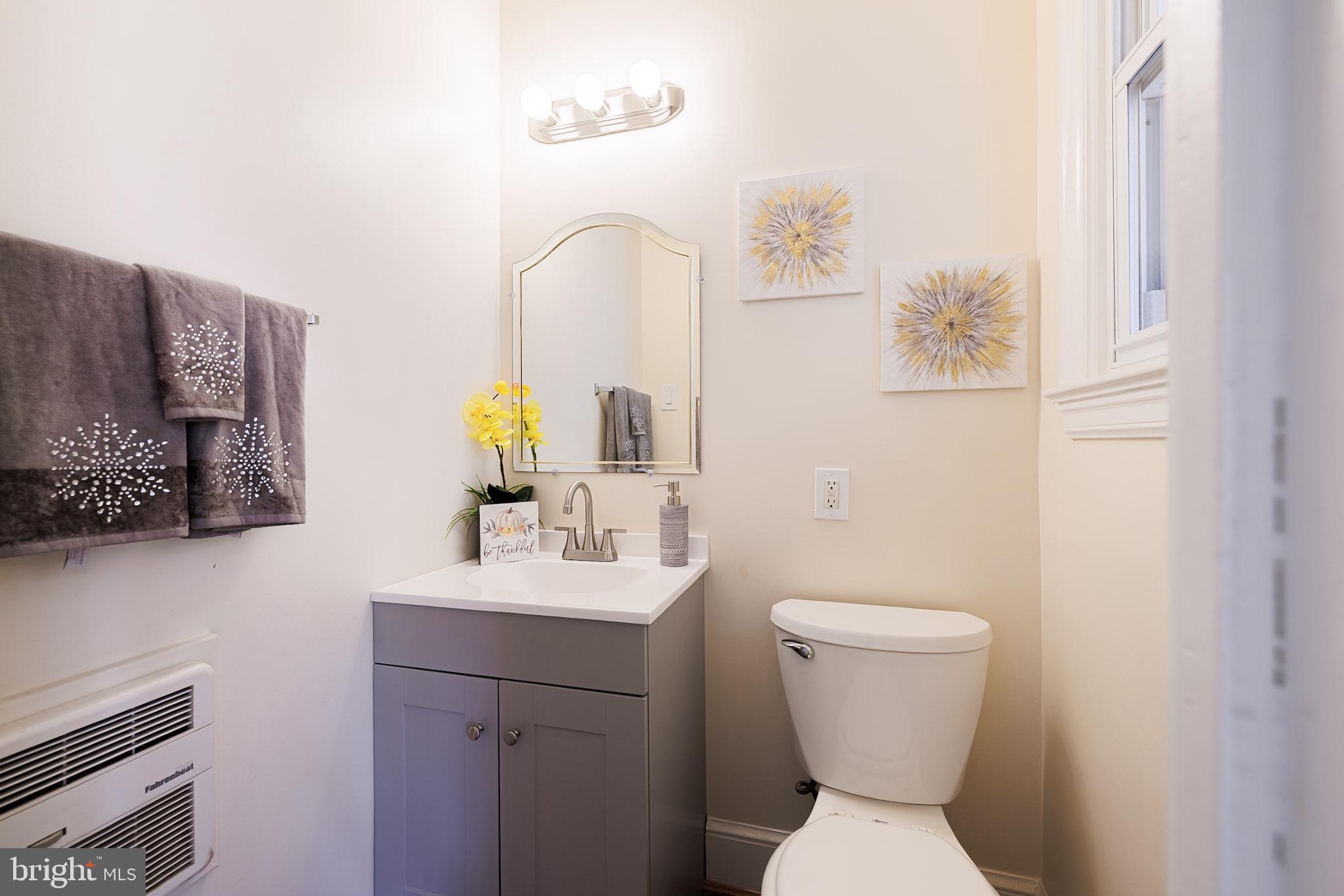 CASTLE MANOR - Residential