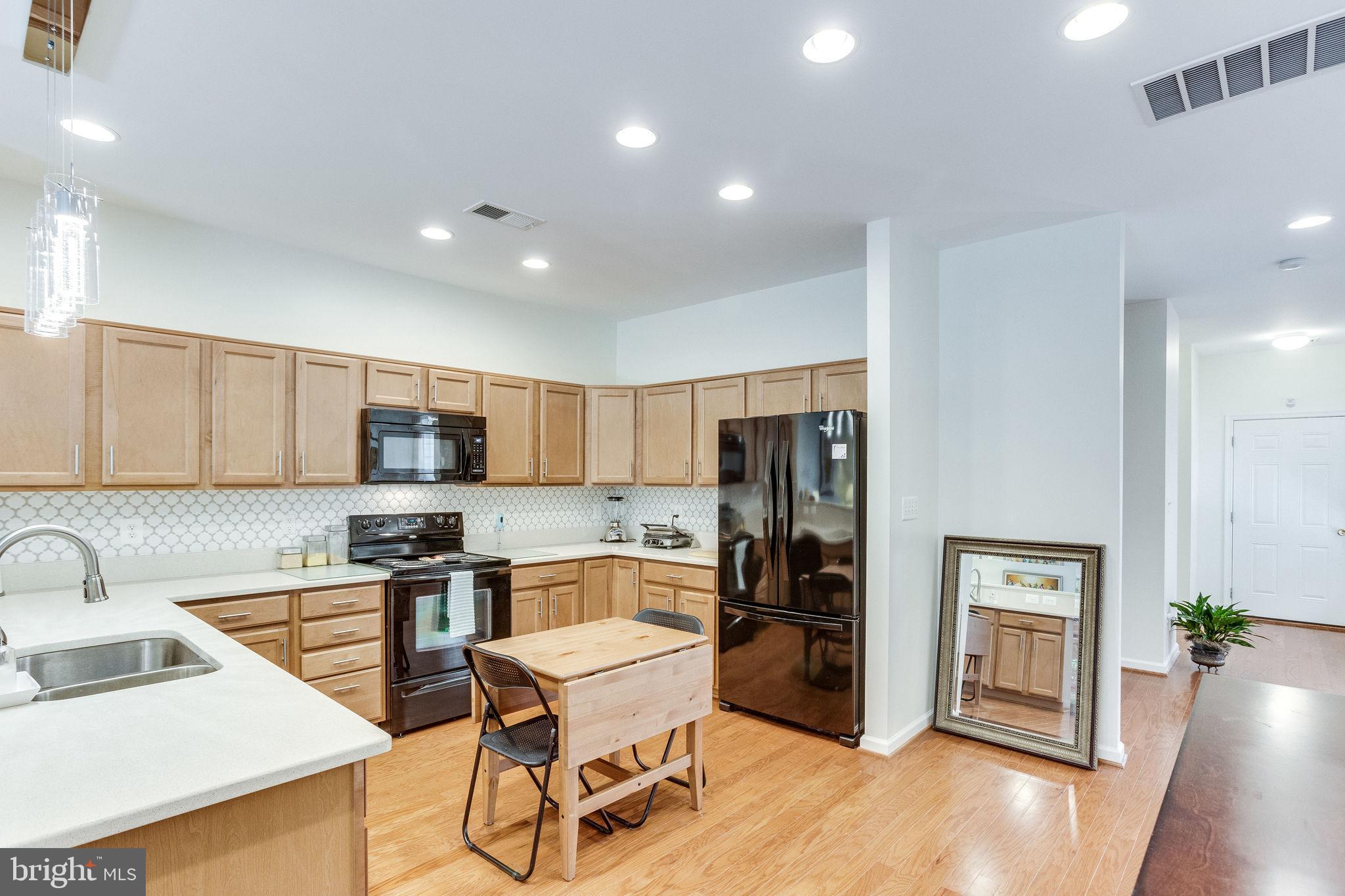 POTOMAC GREEN - Residential Lease