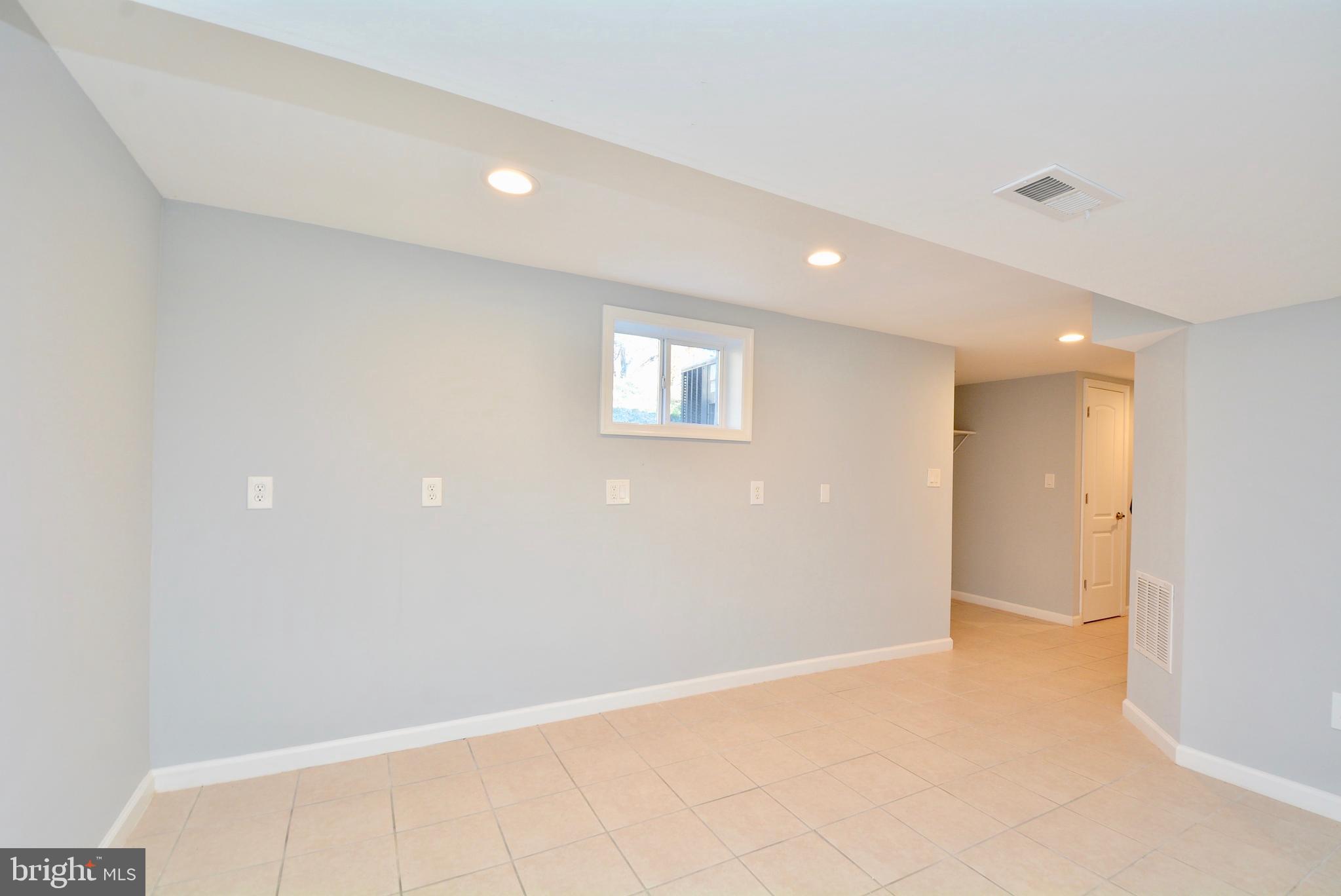 FOREST HEIGHTS - Residential